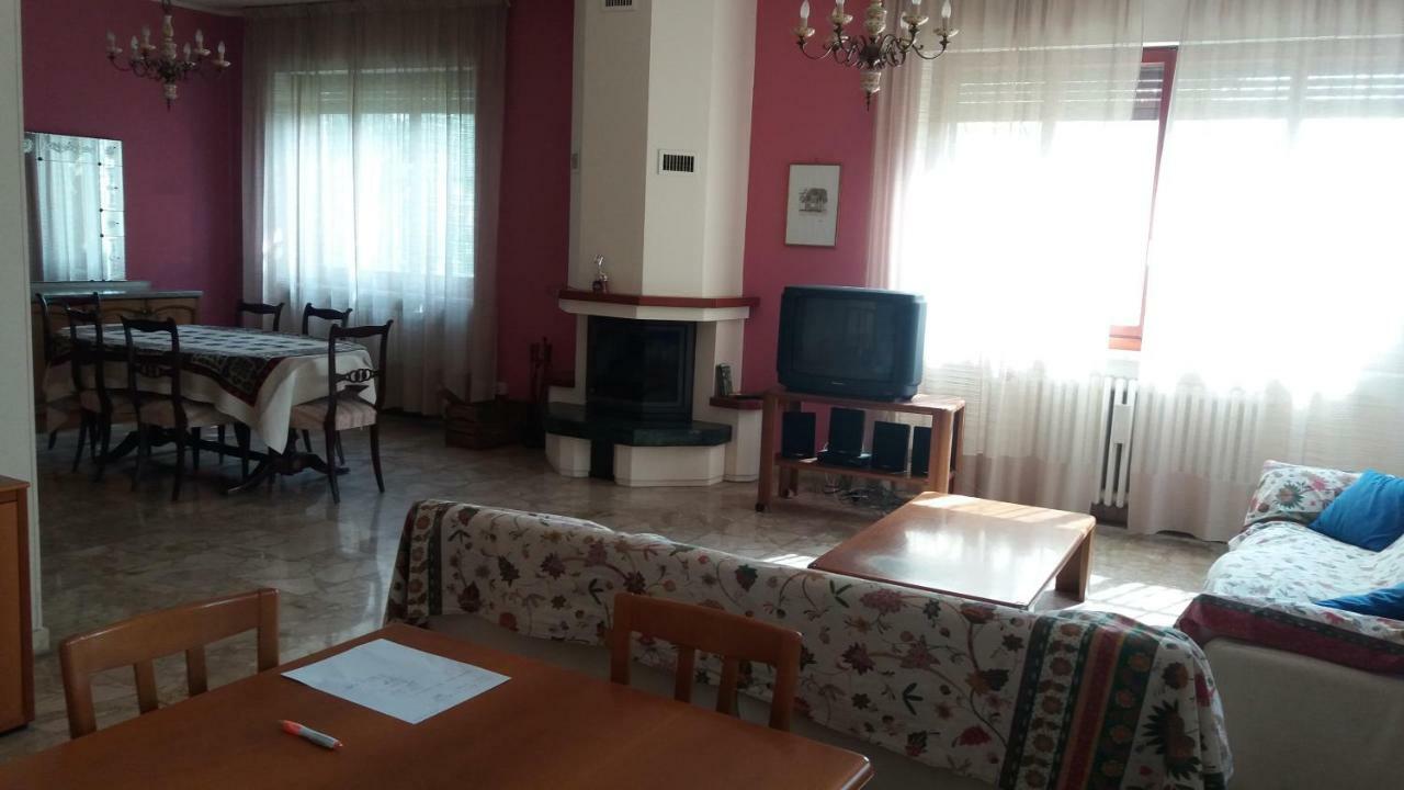 Villa Paulette Bassignana Exteriör bild